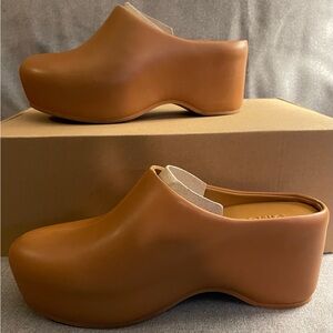 Vince Tan Platform Clogs